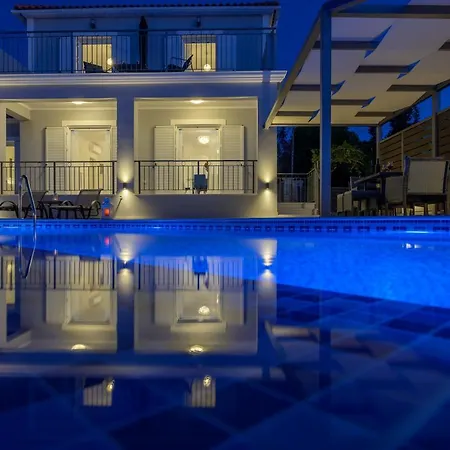 Ektama * フィスカルドン